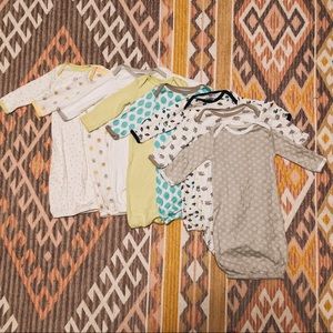 0-6 month old unisex sleep gowns